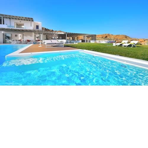 Elia Villa Sleeps 12 with Pool and Air Con