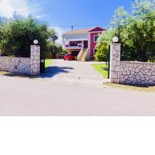 Elichrison Studios
