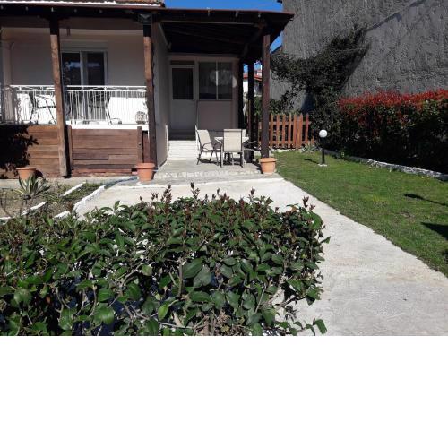 Elina House