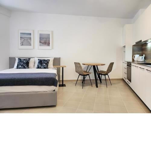 ELISOS Studio Apartment