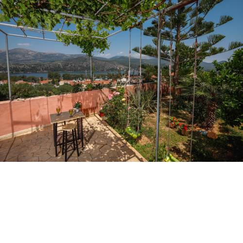 Elisso Apartment