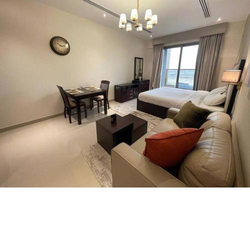 Elite Downtown l Spacious l High Floor l