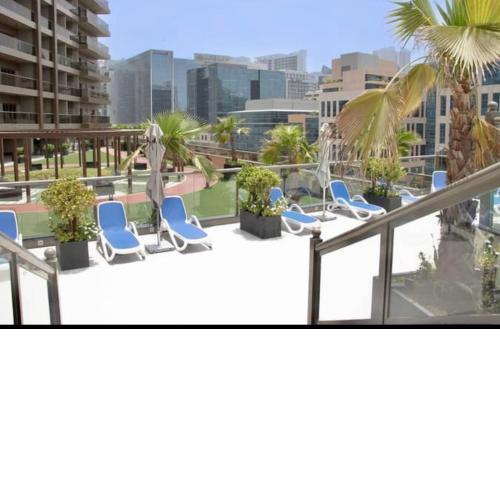 Elite downtown residents
