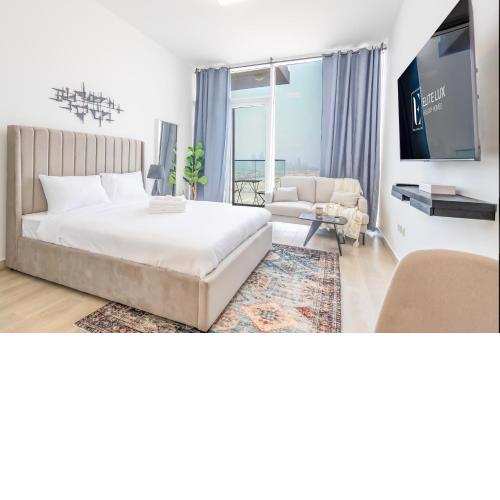 Elite LUX Holiday Homes - Chic & Modern Studio in JVC, Dubai