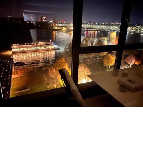 Elite River View