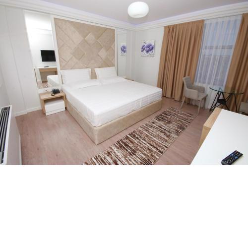 ELJOS HOTEL