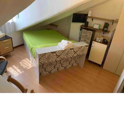 Ellen's apartment