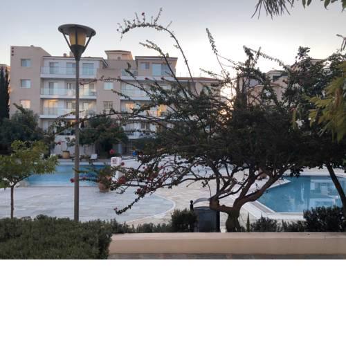 Elysia park pool view 3bedroom apartment