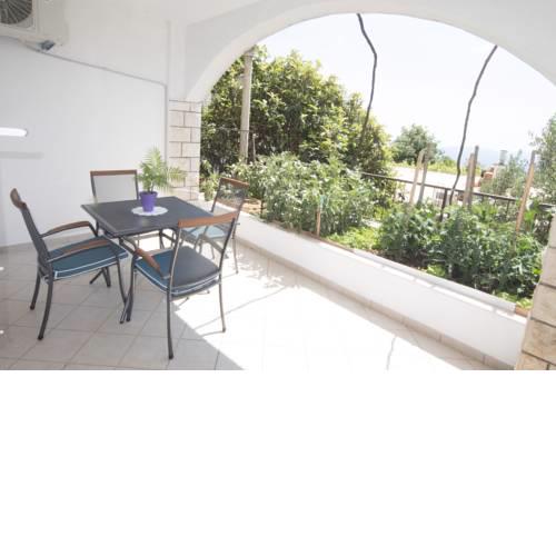 Ema Sun Apartment