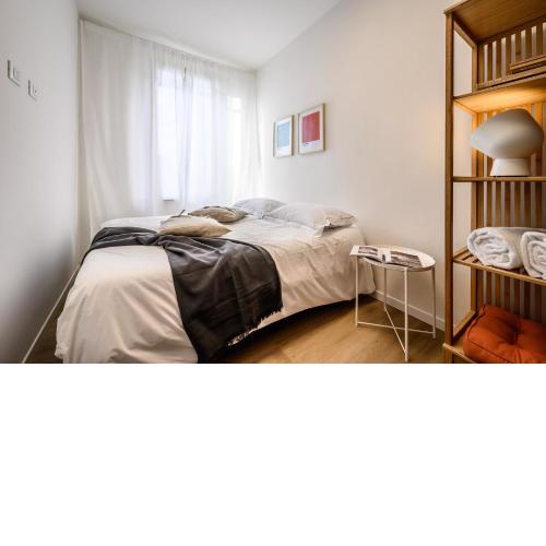 Emilia Suite Young