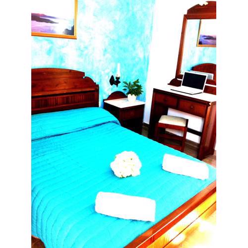 Emmanouela Studios & Villas