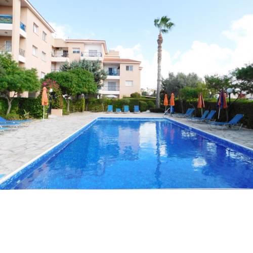 Emma's Place, 2 bedroom apartment with pool view