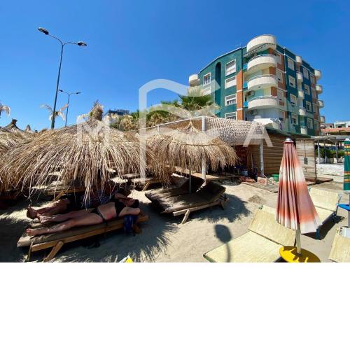 Empire Beach 684