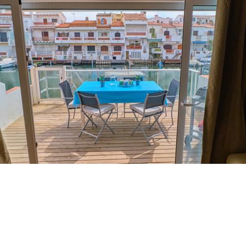 Empurialola Apartamento vistas canales Porto Fino