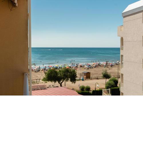 En la orilla de la Playa del Cargador WIFI AC
