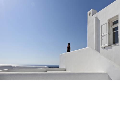 En Lefko Suites Hotel
