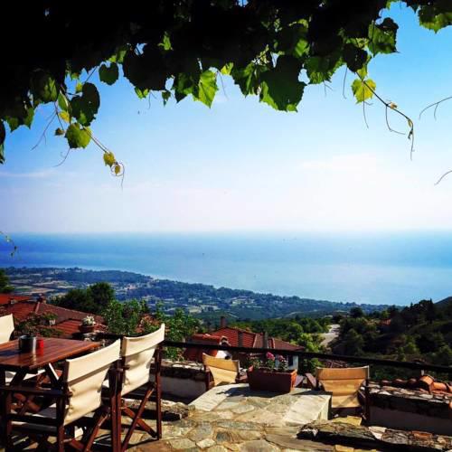 Enastron Guesthouse