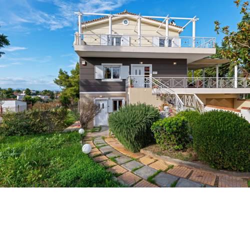 Enchanting Villa in Chalcis with Terrace