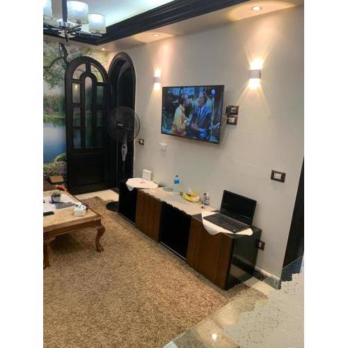 Enjoy modern cozy entire studio in a fancy building with Wi-Fi & AC and Flat screen TV in Loran in the heart of Alexandria