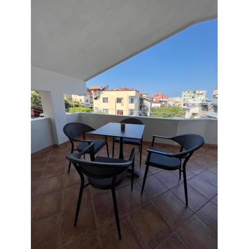 Enjoy Sunset at this Spacious Apartment