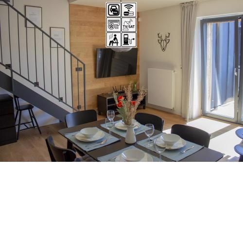 ENJOYHARRACHOV - Atraktivní slunný klimatizovaný apartmán 14 v centru Harrachova se saunou, parkováním, Wifi-WLAN, SAT, herní konzolí, PC s win 10, Netflix zdarma a možností dobíjení auta s jedinečným výhledem na Čertovu horu se skokanskými můstky