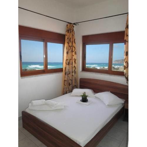 Enplo Rooms | Beachfront