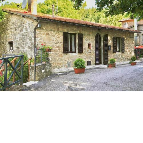 Entire 2 bed house in small Chianti village