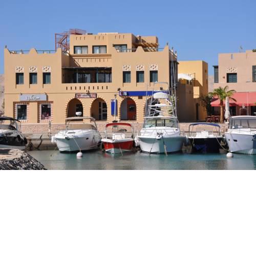 Entire Abu Tig Marina Apartment