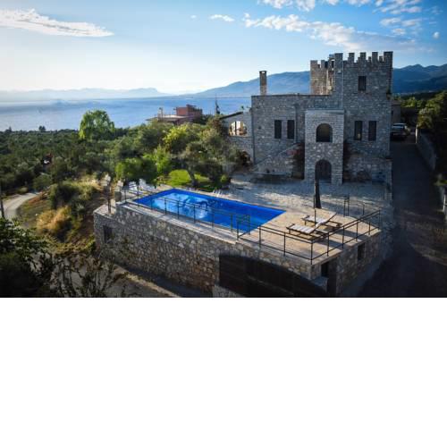 Entire Castle, Amazing Sea View and Swimming Pool