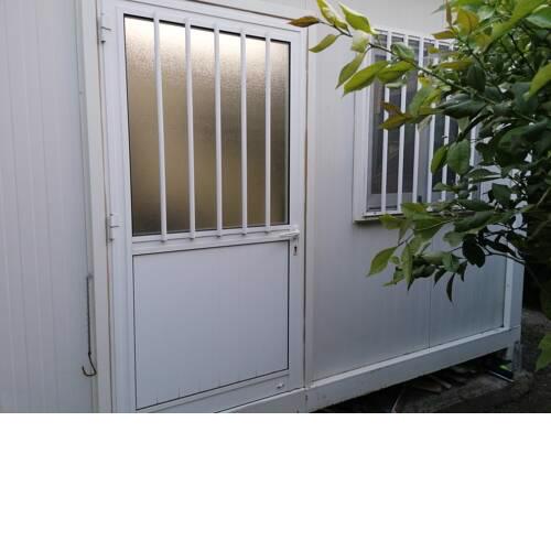 Entire prefabricated garden room 950 m from sea