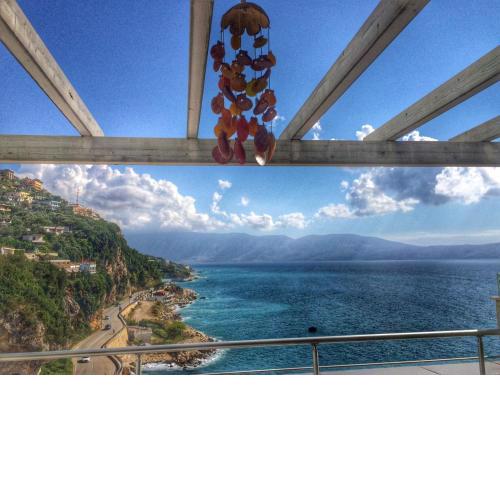 Enzo Seaview Apartment
