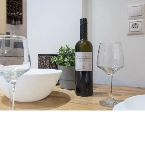 Erato, 50m² fully-equipped apt in Athens