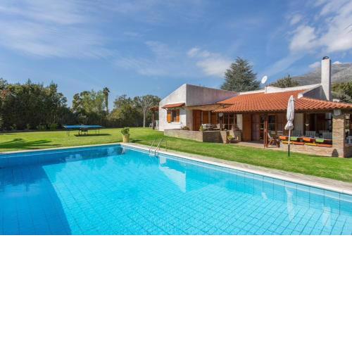 Eretria Retreat Villa less than 90 minutes from Athens Airport