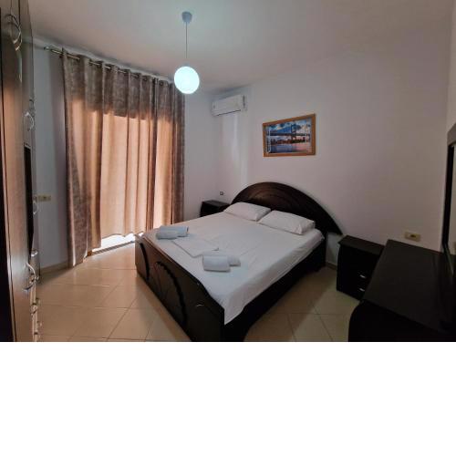 Ergys Apartments