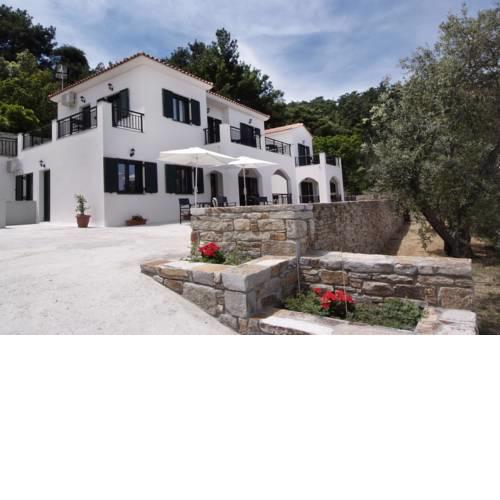 Eri Rooms to Let