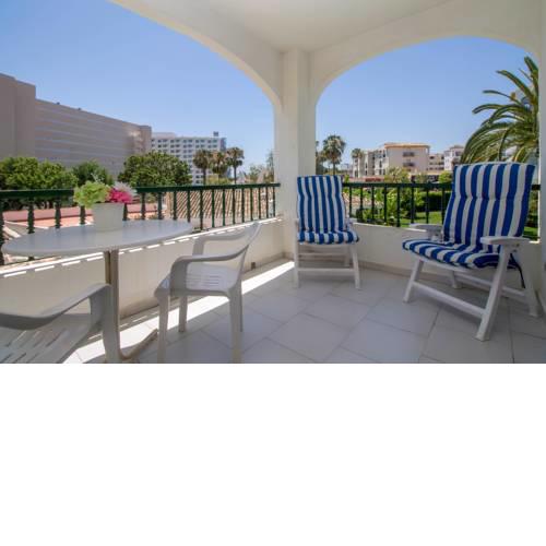 Erisa 25 by IVI Real Estate