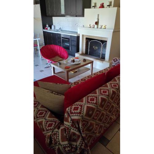 ERMONES LITTLE HOUSE