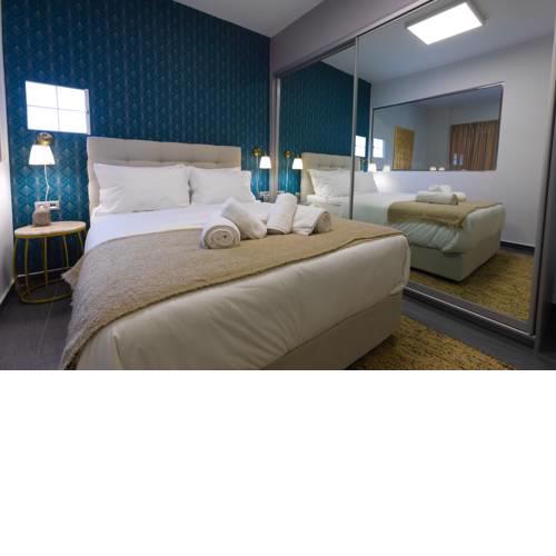 Ermou Central Suites