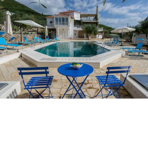 Eros loft with pool near the beach