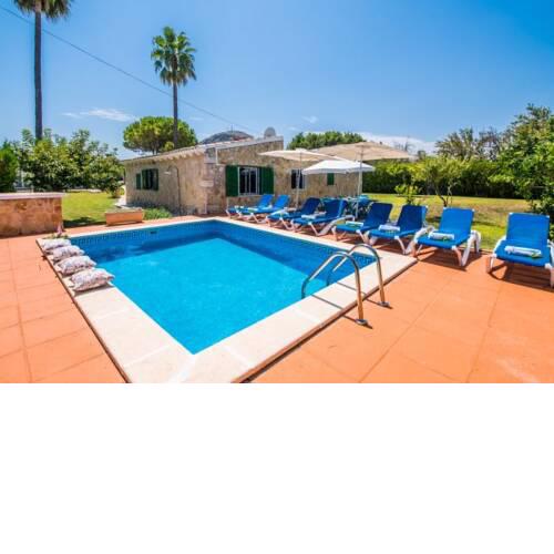 es Barcares Holiday Home Sleeps 8 with Pool Air Con and WiFi
