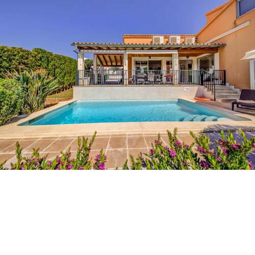 es Mal Pas Villa Sleeps 8 with Pool and Air Con