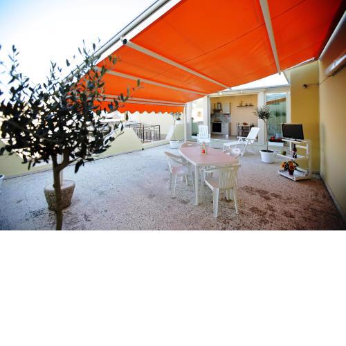 Esclusivo Attico VENERE con spaziosissima terrazza solarium attrezzata