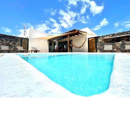 Espectacular Casa en Lajares, Piscina privada y Wifi