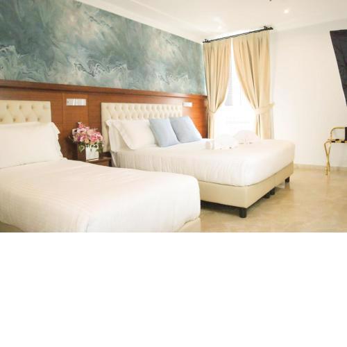 Esposizione Luxury Rome