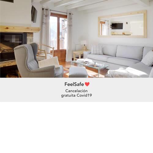 Esquirós by FeelFree Rentals