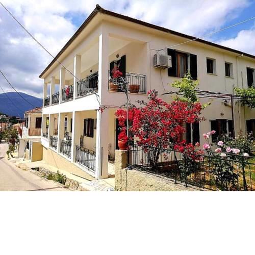 ESTIA HOLIDAY HOUSE