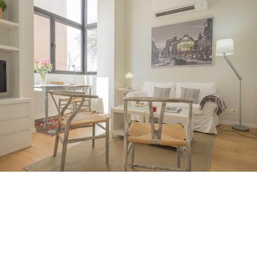 Estudio loft con piscina y sauna en Pinar de Chamartin