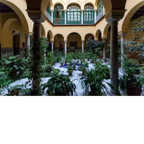 Estudio tranquilo y con encanto en Palacio Sevillano, junto Catedral A Acond y WIFI