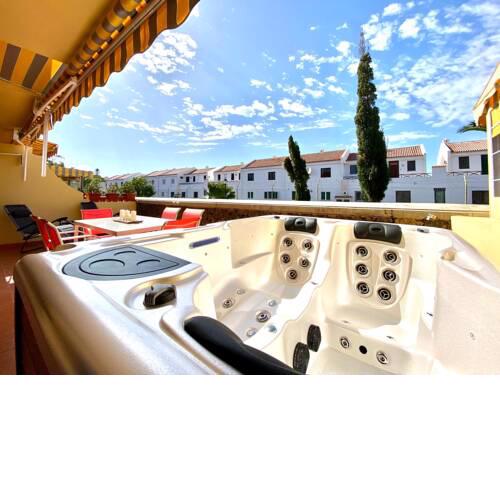 Estupendo apartamento de lujo con jacuzzi y piscina en Costa del Silencio