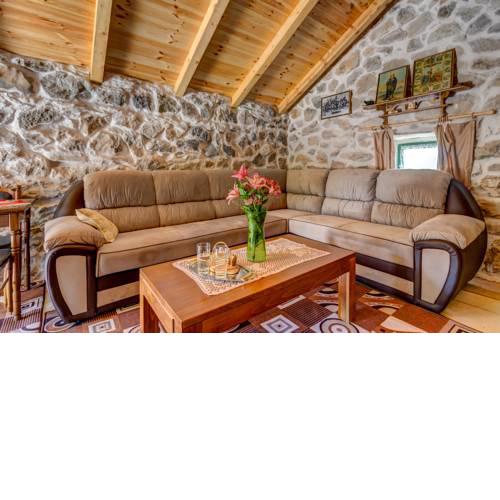 Ethno House Kosic
